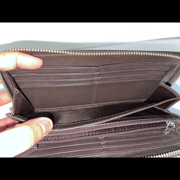 🌸COACH long wallet🌸 - Picture 10 of 15